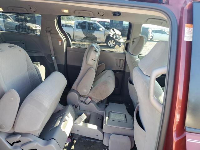 5TDKZ3DC9KS993843 - 2019 TOYOTA SIENNA LE BURGUNDY photo 11