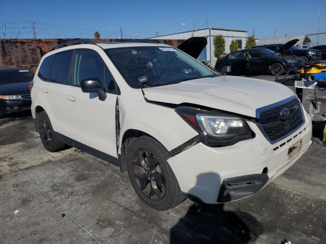 JF2SJAGCXJH542867 - 2018 SUBARU FORESTER 2.5I PREMIUM WHITE photo 4