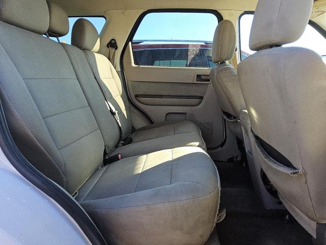 1FMCU9D73AKB52787 - 2010 FORD ESCAPE XLT Biały zdjęcie 10
