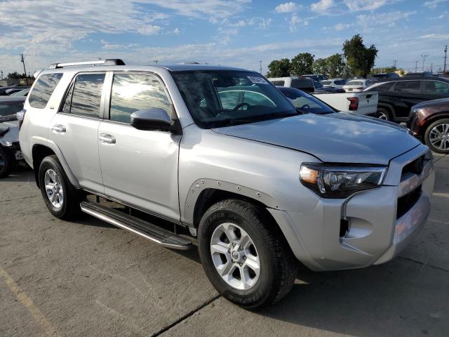 JTEEU5JR5P5289017 - 2023 TOYOTA 4RUNNER SR5 SILVER photo 4
