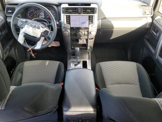 JTEEU5JR5P5289017 - 2023 TOYOTA 4RUNNER SR5 SILVER photo 8