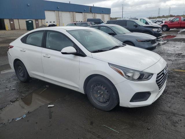 3KPC24A34KE074393 - 2019 HYUNDAI ACCENT SE 白色 照片 4