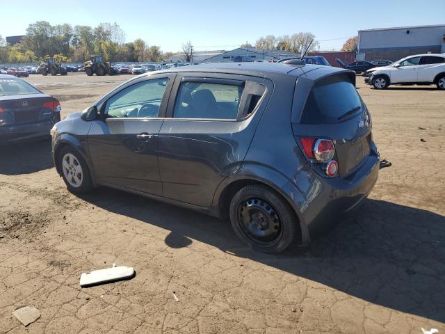 1G1JA6SGXG4122326 - 2016 CHEVROLET SONIC LS GRAY photo 2