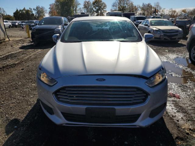 1FA6P0HD7G5124038 - 2016 FORD FUSION SE SILVER photo 5