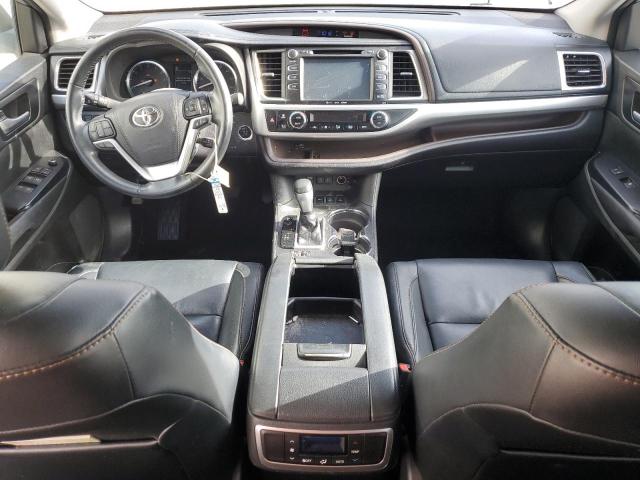 5TDJZRFH0JS554259 - 2018 TOYOTA HIGHLANDER SE ვერცხლისფერი ფოტო 8