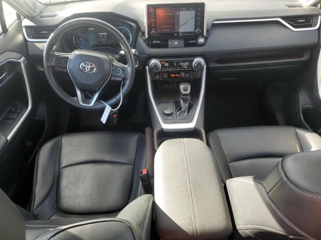 2T3DWRFV7LW065581 - 2020 TOYOTA RAV4 LIMITED WHITE photo 8