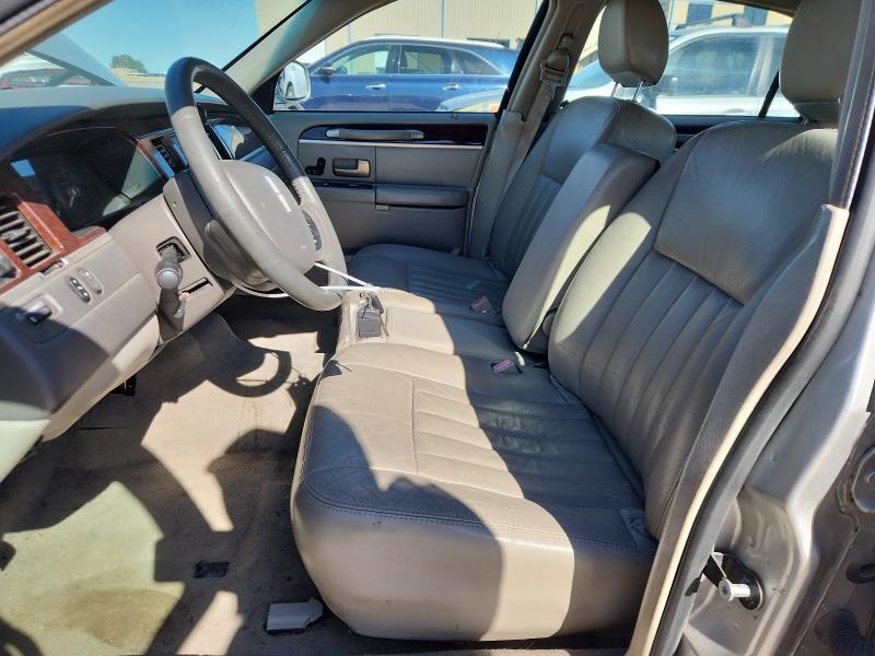 1LNHM81W57Y631150 - 2007 LINCOLN TOWN CAR SIGNATURE Сріблястий фото 7