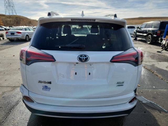 JTMRFREV7HJ108815 - 2017 TOYOTA RAV4 XLE WHITE photo 6