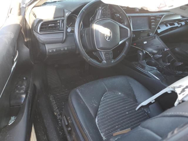 4T1G11AK8LU912563 - 2020 TOYOTA CAMRY SE WHITE photo 8