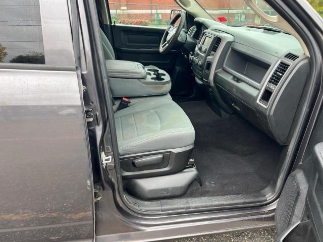 1C6RR7FG5JS203019 - 2018 RAM 1500 ST CHARCOAL photo 5