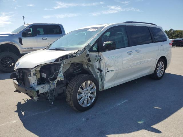 2012 TOYOTA SIENNA XLE, 