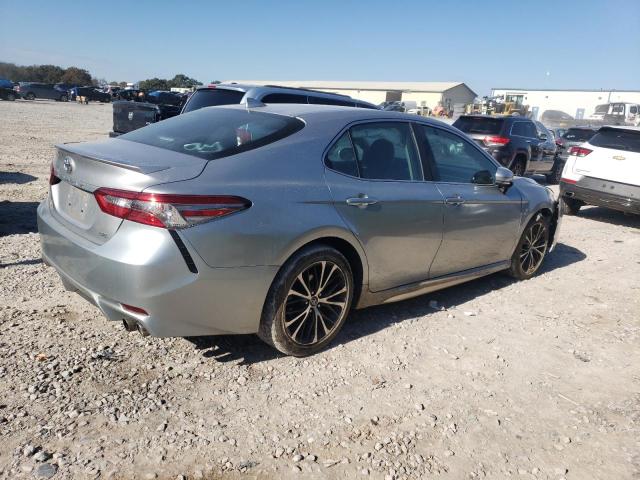 4T1B11HK9JU610406 - 2018 TOYOTA CAMRY L SILVER photo 3