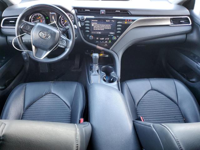 4T1B11HK9JU610406 - 2018 TOYOTA CAMRY L SILVER photo 8