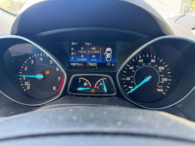 1FMCU9GD5HUB55836 - 2017 FORD ESCAPE SE Білий фото 10