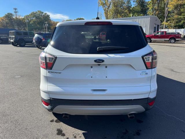 1FMCU9GD5HUB55836 - 2017 FORD ESCAPE SE Білий фото 6