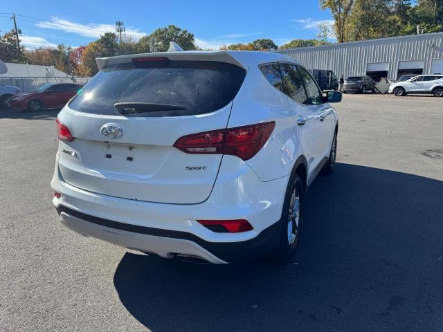 5NMZT3LB8HH035619 - 2017 HYUNDAI SANTA FE S WHITE photo 3