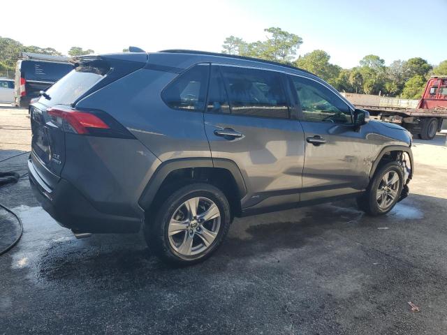 JTMRWRFV3RD226729 - 2024 TOYOTA RAV4 XLE CHARCOAL photo 3