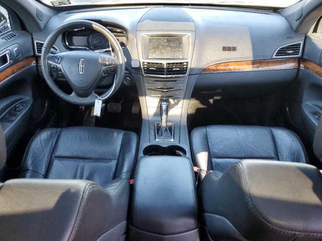 2LMHJ5NK2HBL01824 - 2017 LINCOLN MKT Czarny zdjęcie 8