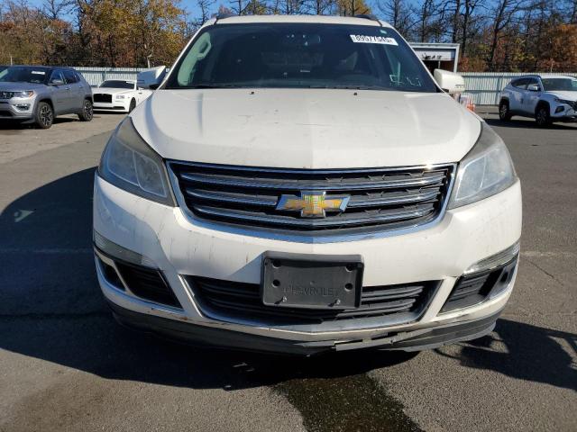 1GNKRGKD8FJ125619 - 2015 CHEVROLET TRAVERSE LT WHITE photo 5