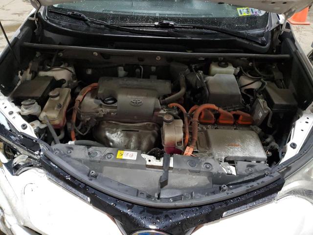 JTMRJREV5HD119910 - 2017 TOYOTA RAV4 HV LE WHITE photo 12