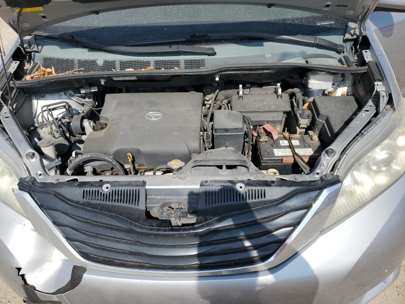 5TDKK3DC1CS276911 - 2012 TOYOTA SIENNA LE SILVER photo 11