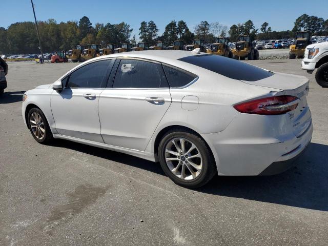 3FA6P0HD2KR213893 - 2019 FORD FUSION SE 白色 照片 2