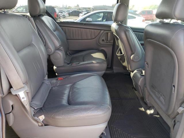 5TDBA22C84S010562 - 2004 TOYOTA SIENNA XLE 蓝色 照片 11