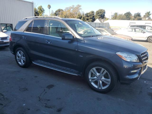 4JGDA5HB9CA020162 - 2012 MERCEDES-BENZ ML 350 4MATIC CHARCOAL photo 4