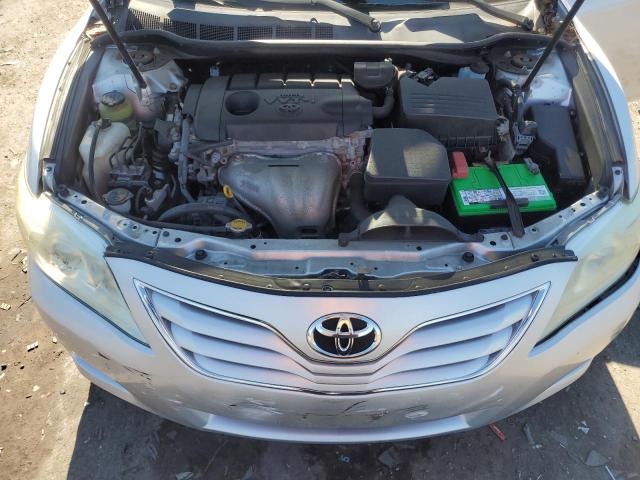 4T1BF3EK1BU663569 - 2011 TOYOTA CAMRY BASE GRAY photo 11