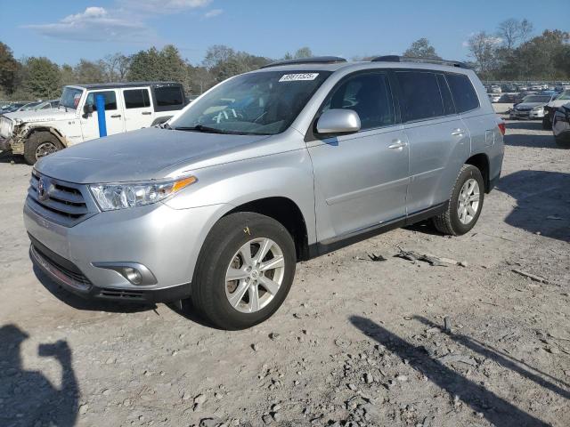 2011 TOYOTA HIGHLANDER BASE, 