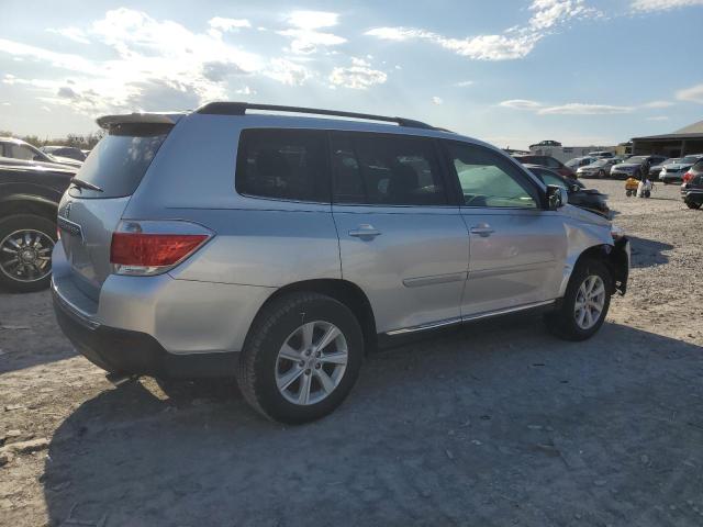 5TDBK3EH4BS089204 - 2011 TOYOTA HIGHLANDER BASE Silber Foto 3