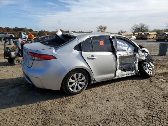 5YFEPMAE8MP208500 - 2021 TOYOTA COROLLA LE ვერცხლისფერი ფოტო 3