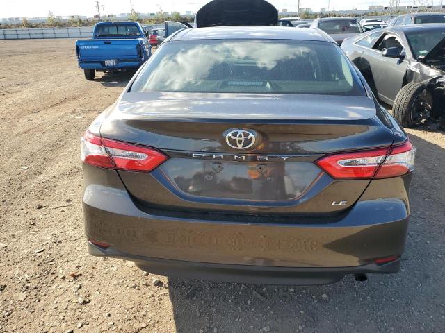 4T1B11HK2JU598163 - 2018 TOYOTA CAMRY L GRAY photo 6