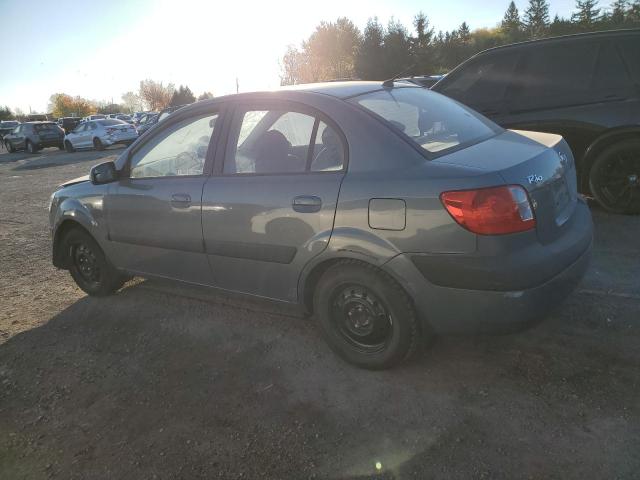KNADE123886422927 - 2008 KIA RIO BASE GRAY photo 2