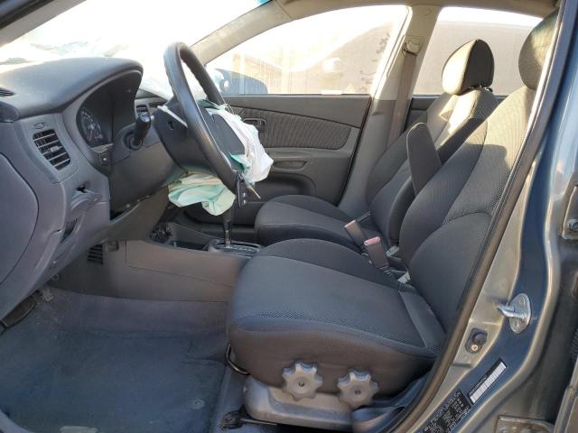 KNADE123886422927 - 2008 KIA RIO BASE GRAY photo 7