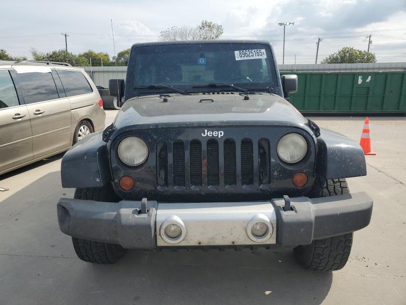 1C4BJWEG9DL609204 - 2013 JEEP WRANGLER UNLIMITED SAHARA BLACK photo 5