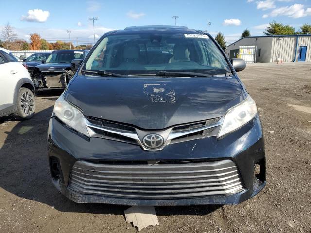 5TDYZ3DC8KS018583 - 2019 TOYOTA SIENNA XLE შავი ფოტო 5