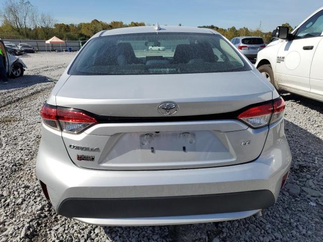 5YFEPRAE3LP042818 - 2020 TOYOTA COROLLA LE 银色 照片 6