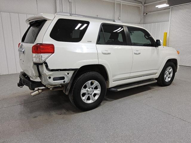 JTEZU5JR7B5025243 - 2011 TOYOTA 4RUNNER SR5 白色 照片 3