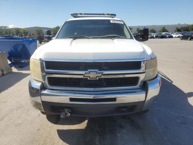1GC5CVBG1AZ270551 - 2010 CHEVROLET SILVERADO C2500 HEAVY DUTY WHITE photo 5