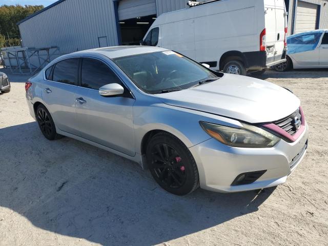 1N4AL3AP3GC177357 - 2016 NISSAN ALTIMA 2.5 SILVER photo 4
