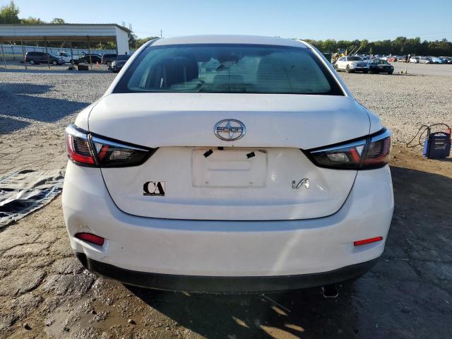 3MYDLBZV3GY103143 - 2016 TOYOTA SCION IA WHITE photo 6