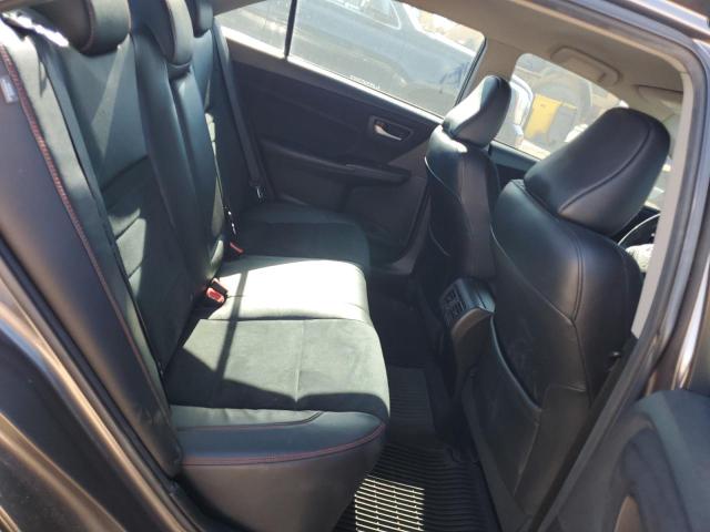 4T1BF1FK6HU703902 - 2017 TOYOTA CAMRY LE GRAY photo 10