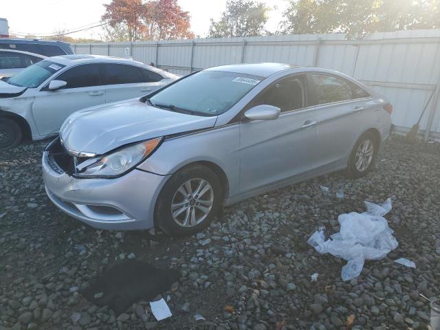 2013 HYUNDAI SONATA GLS, 