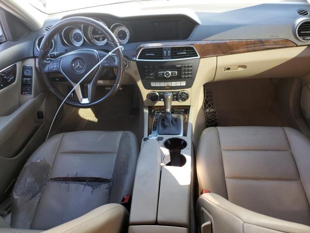 WDDGF8AB3DA843028 - 2013 MERCEDES-BENZ C 300 4MATIC WHITE photo 8