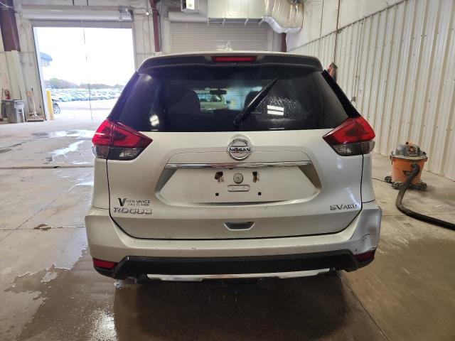 5N1AT2MV2JC838247 - 2018 NISSAN ROGUE S 银色 照片 6