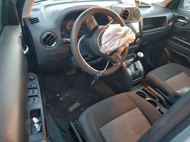 1C4NJRBB0ED623317 - 2014 JEEP PATRIOT SPORT SILVER photo 8