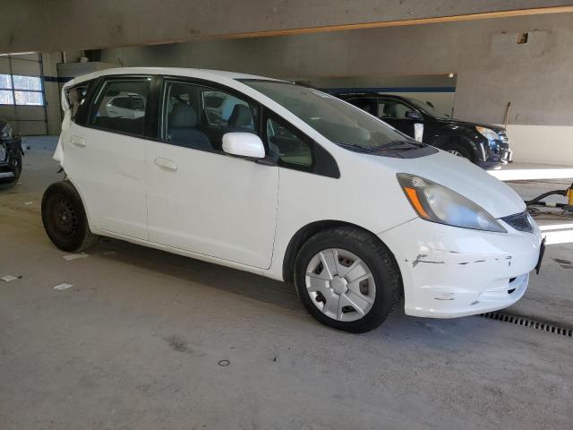 JHMGE8H35DC042311 - 2013 HONDA FIT WHITE photo 4