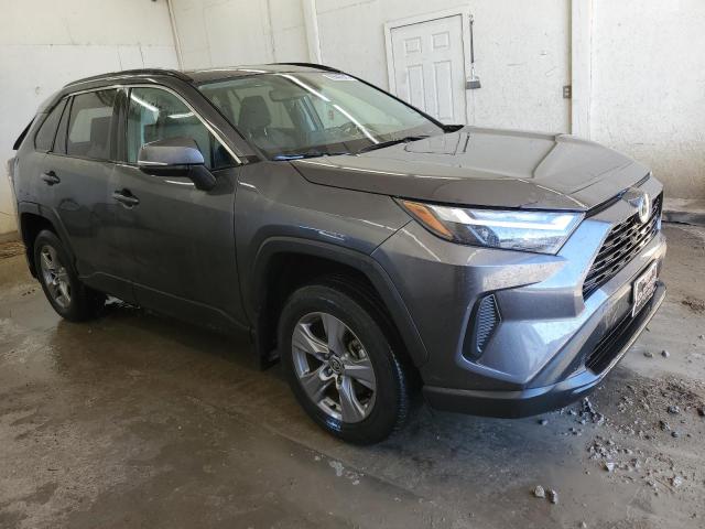 2T3W1RFV2NC190466 - 2022 TOYOTA RAV4 XLE GRAY photo 4