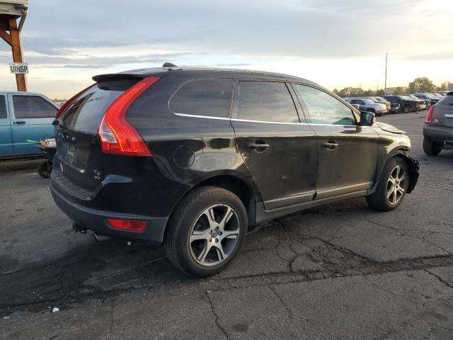 YV4902DZ2D2430700 - 2013 VOLVO XC60 T6 黑色 照片 3